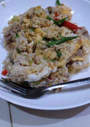 รูปของ ไข่เจียวปลาจ๋อมต้นหอม