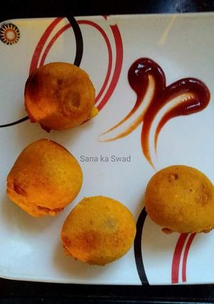 A picture of Aalu matar wada.