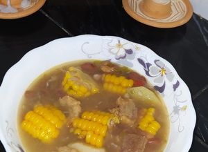 Una foto de Sudado de Zaragoza con chicharrón