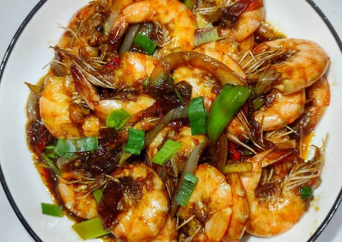 Resep 17. Udang Saus Mentega oleh Indiana Putri - Cookpad