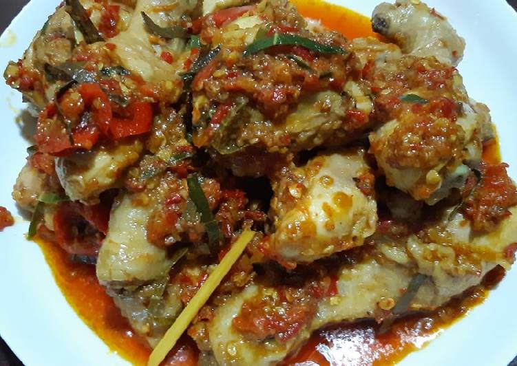 Ayam rica rica β