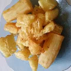 รูปของ Singkong goreng empuk merekah