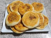 Una foto de pizzeta con harina 0000