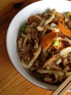 辣味香菇雞肉炒烏龍麵 的食譜成品照片