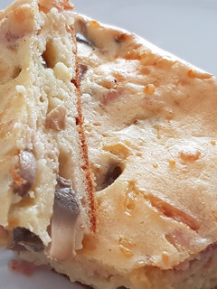 Une photo de Cakiche jambon champignons