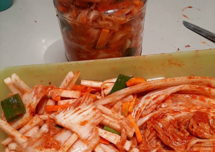 Kimchi bumbu lokal