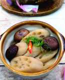 Củ sen kho nấm hương, mật mía