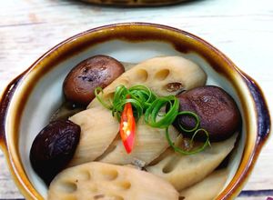 Hình của món Củ sen kho nấm hương, mật mía.