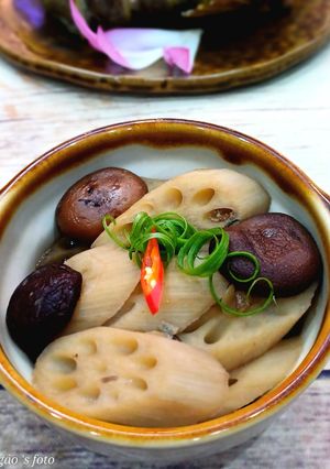 Hình của món Củ sen kho nấm hương, mật mía.