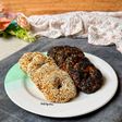 Donat Pisang Wijen