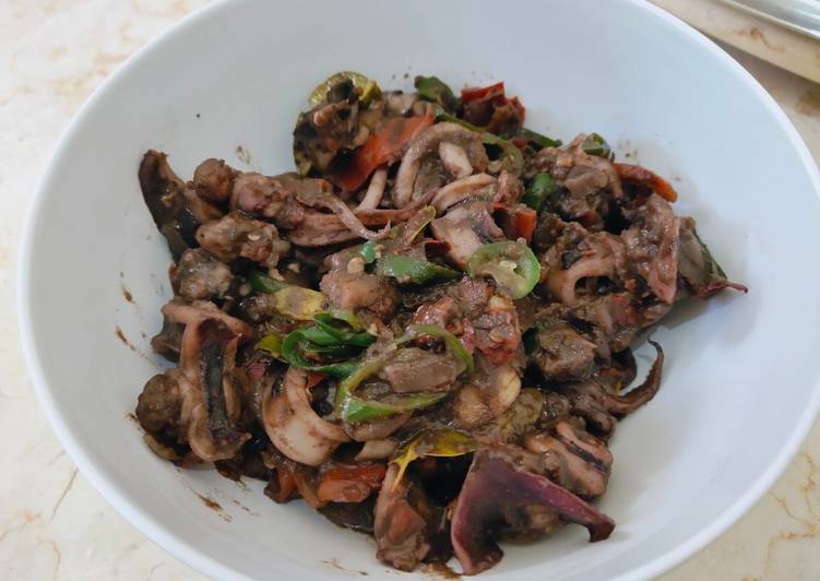 Cumi cumi coklat pedas mentul