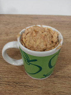 Una foto de Mug cake de plátano/ bizcocho en taza (BLW)