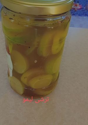 عکسی از دستور ترشی لیمو سبز