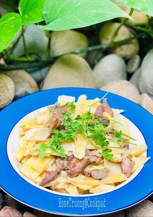 Hình của món Măng Xào Lòng Gà.