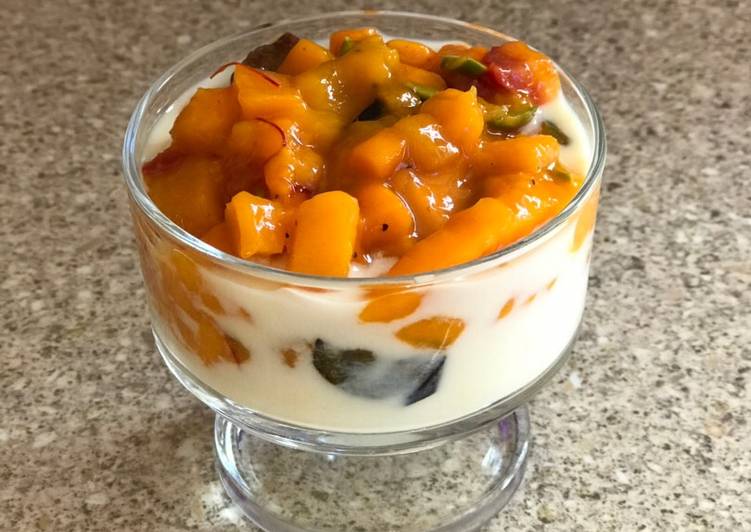 Simple Way to Prepare Yummy Fruit and nut angoor rabdi