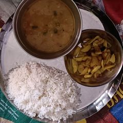 A picture of Dal chawal.
