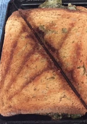 A picture of Green Chutney Sandwich.