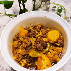 A picture of Cauliflower (phool Gobhi) Potato And Wariyan.