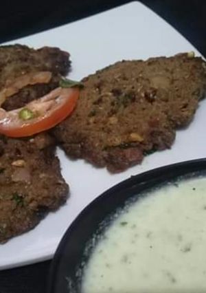 A picture of Chapli kabab.