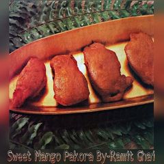 A picture of Sweet Mango Pakora.