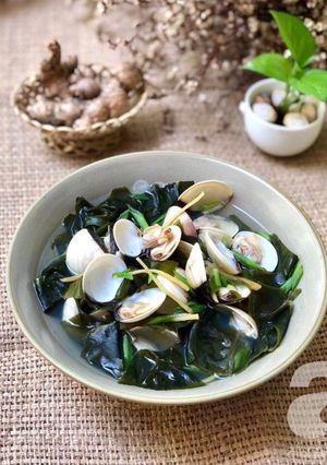 Hình của món Canh Nghêu Rong Biển.
