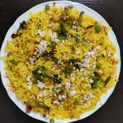 A picture of Aloo poha.