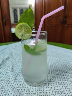 লাইম সোডা শরবত (lime soda sharbat recipe in Bengali) রেসিপির প্রধান ছবি