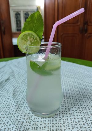 লাইম সোডা শরবত (lime soda sharbat recipe in Bengali) রেসিপির প্রধান ছবি
