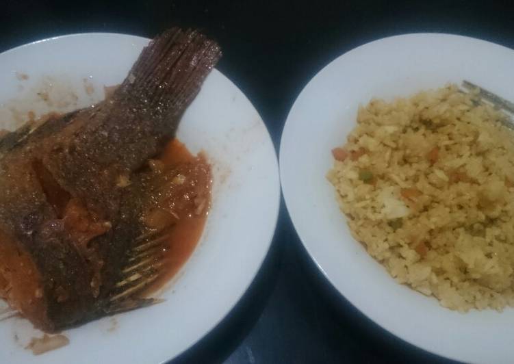 Steps to Prepare Homemade Fried fish and veg rice