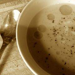A picture of Creamy Coconut Broccoli Potato Soup.