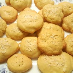 A picture of Homemade cake mix biscuits ☺.