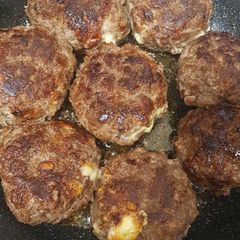 A picture of Cheese stuffed burgers.