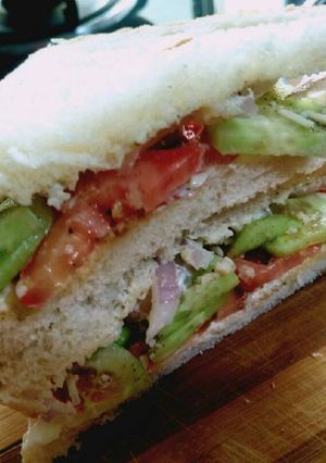 A picture of Veg mayonnaise sandwich.