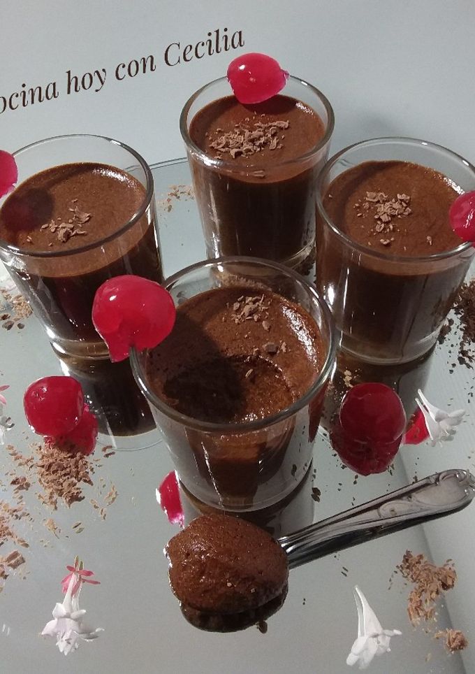 Una foto de Mousse de chocolate