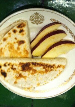 Una foto de Quesadillas con manzana©