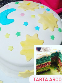 Una foto de Tarta arcoíris