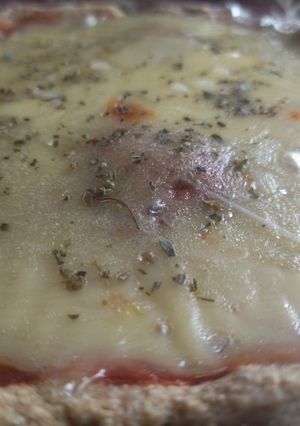 Una foto de Pizza de harina integral y harina de avena