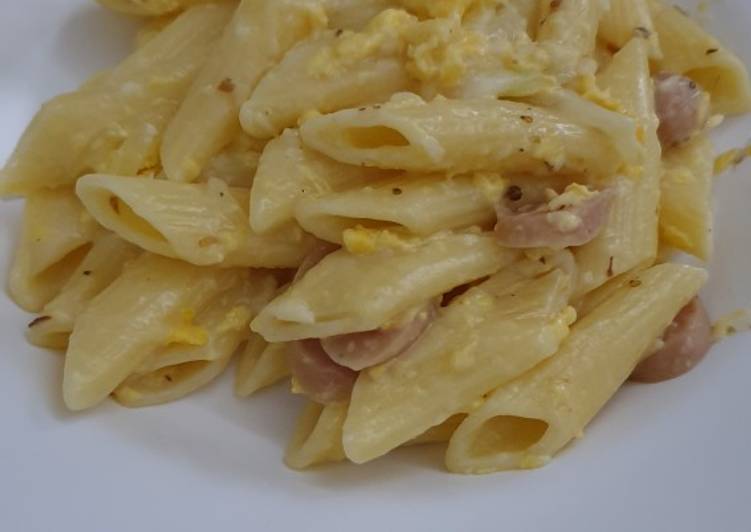 makanan Cheese Pasta with Scramble Egg yang merasakan kenyamanan