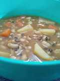 Menestrone de Frijol (pico negro)