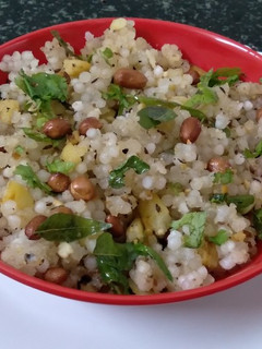 சாபுதானா கிச்சடி (Sabudana khichadi recipe in tamil) செய்முறை முக்கிய புகைப்படம்