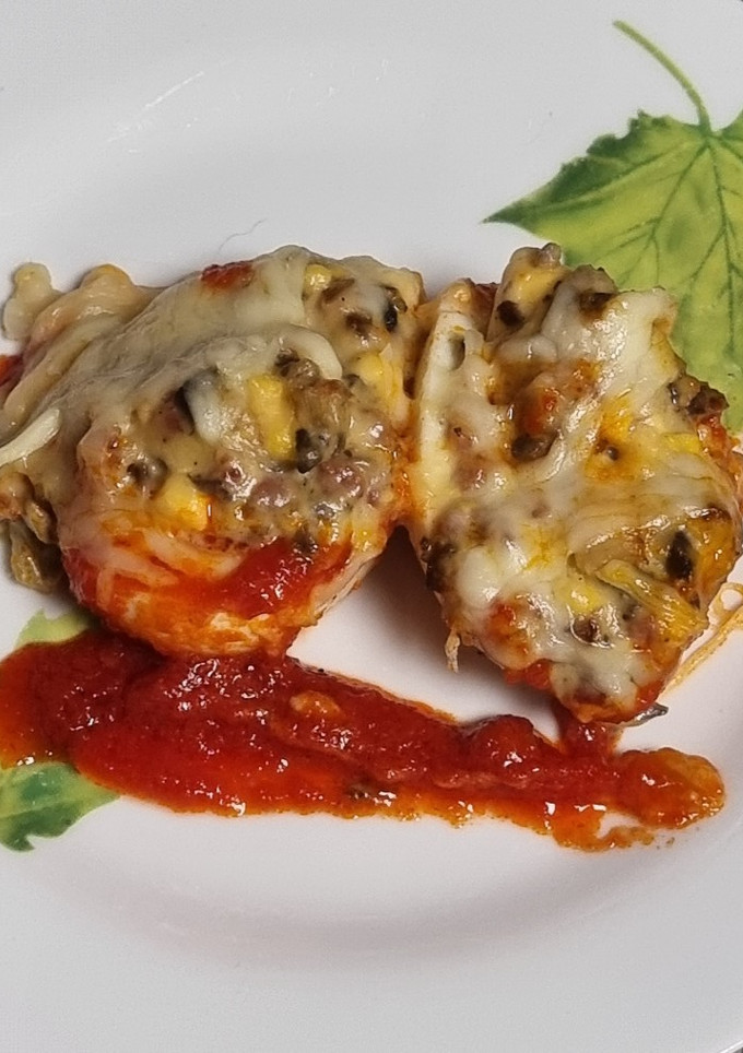 Una foto de Huevos rellenos de jamón gratinados