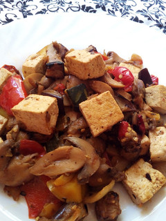 Una foto de Verduras con tofu