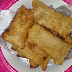A picture of Spring rolls.