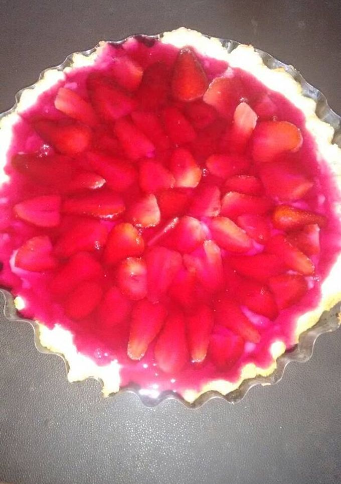 Una foto de Tarta de frutilla en 3 pasos
