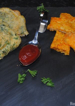 A picture of Toasted bread omelette with herbs / cheese.