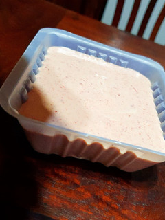 Una foto de Salsa roja para acompañar sándwiches de lomito o de bondiola