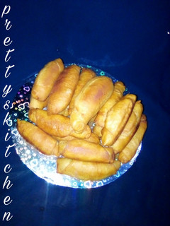 A picture of Fish roll.