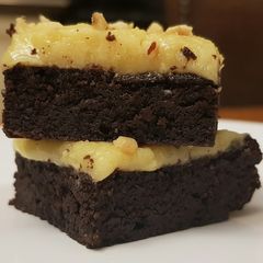 Keto Caramel Chocolate Brownies A picture of Keto Caramel Chocolate Brownies.