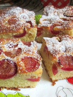Cseresznyés-kefires kevert süti (Gluténmentes) recept fotója