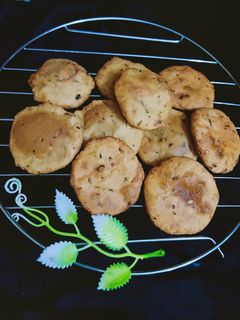 मेथी मसाला मिनी पूरी (Methi masala mini poori recipe in hindi) रेसिपी मुख्य फोटो